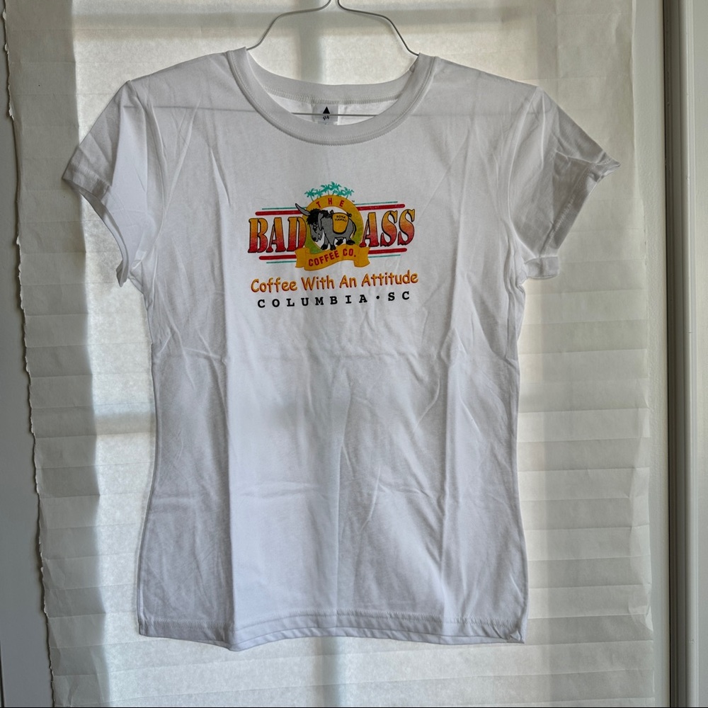 WHITE GRAPHIC BABY TEE